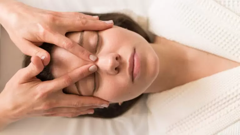 Sessão de Shiatsu Facial